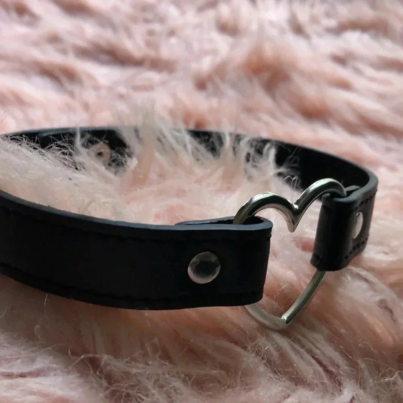 Black Leather Choker - Picture 6 of 6